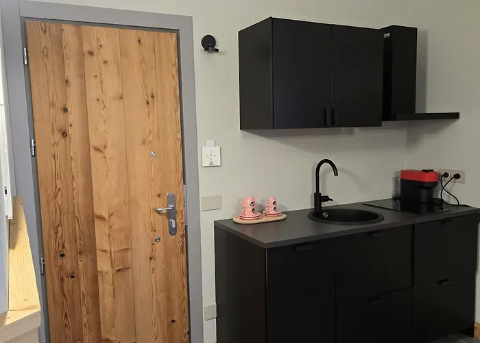 Perruquet 3 Stelle Superior מלון