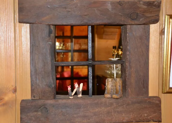 Perruquet 3 Stelle Superior ברויל-קרוויניה